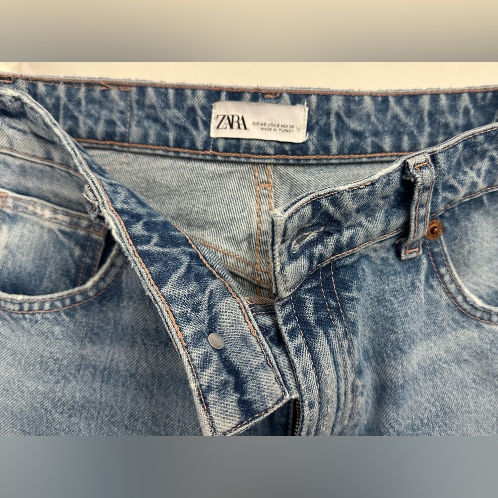Zara Jeans - Size 8 - Made in Turkey - High Rise - Wide Legs